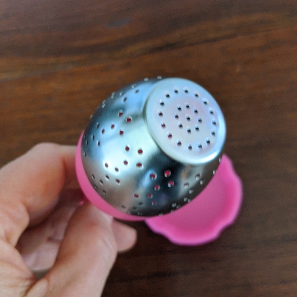 Loose Tea Strainer Infuser - Picture 3 of 3